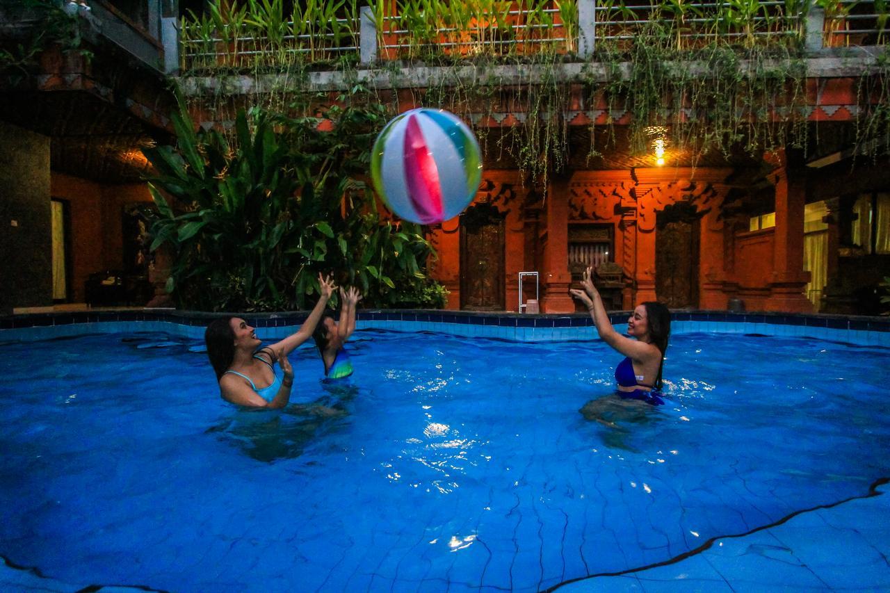 Hotel Lumbung Sari Legian  Exterior photo